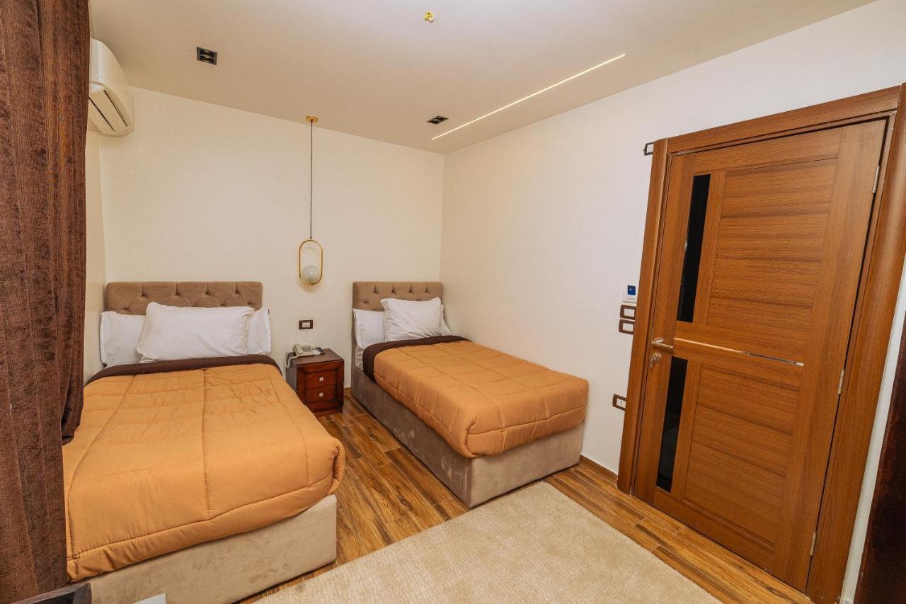 White Pyramids Inn Nazlat as Sammān Екстериор снимка