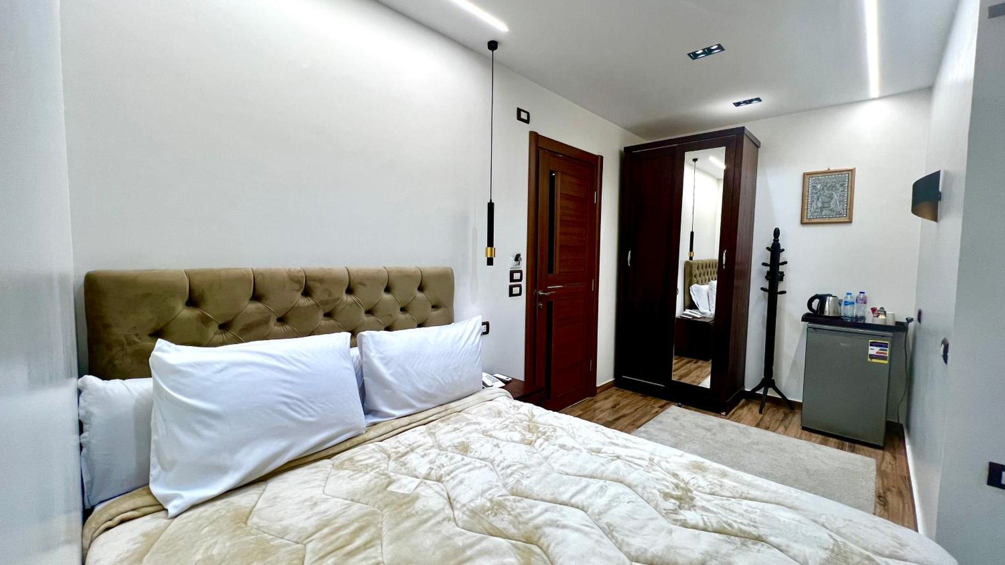 White Pyramids Inn Nazlat as Sammān Екстериор снимка
